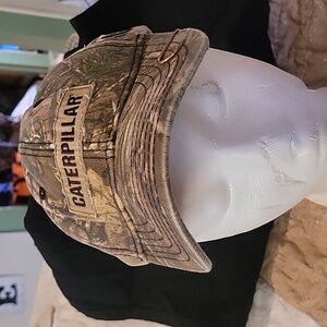 Caterpillar camouflage Dri-Duck brand adjustable hat. Used but perfect work/play